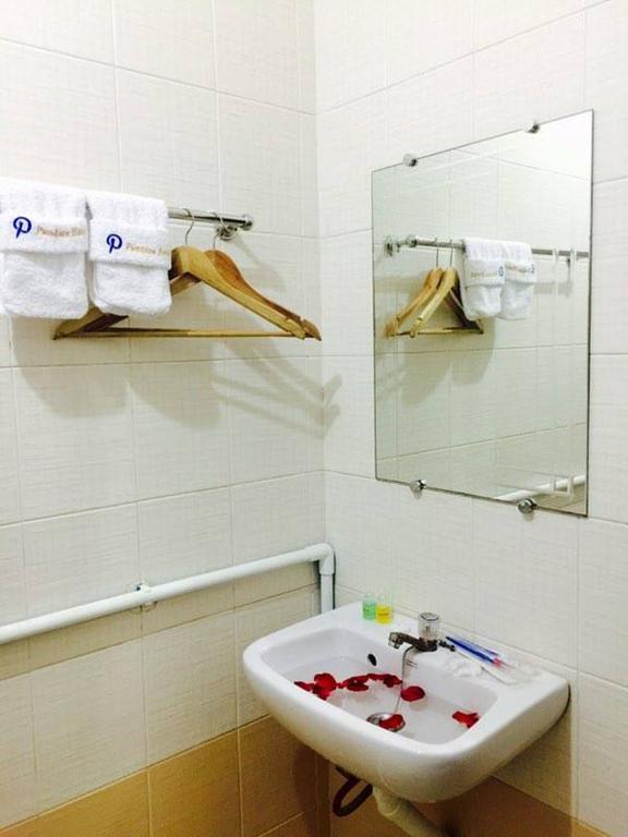 Pandora Motel Yangon Luaran gambar