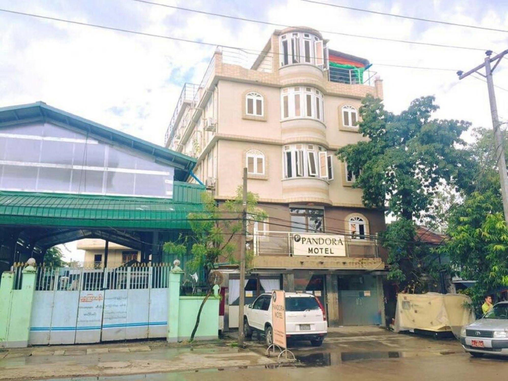 Pandora Motel Yangon Luaran gambar