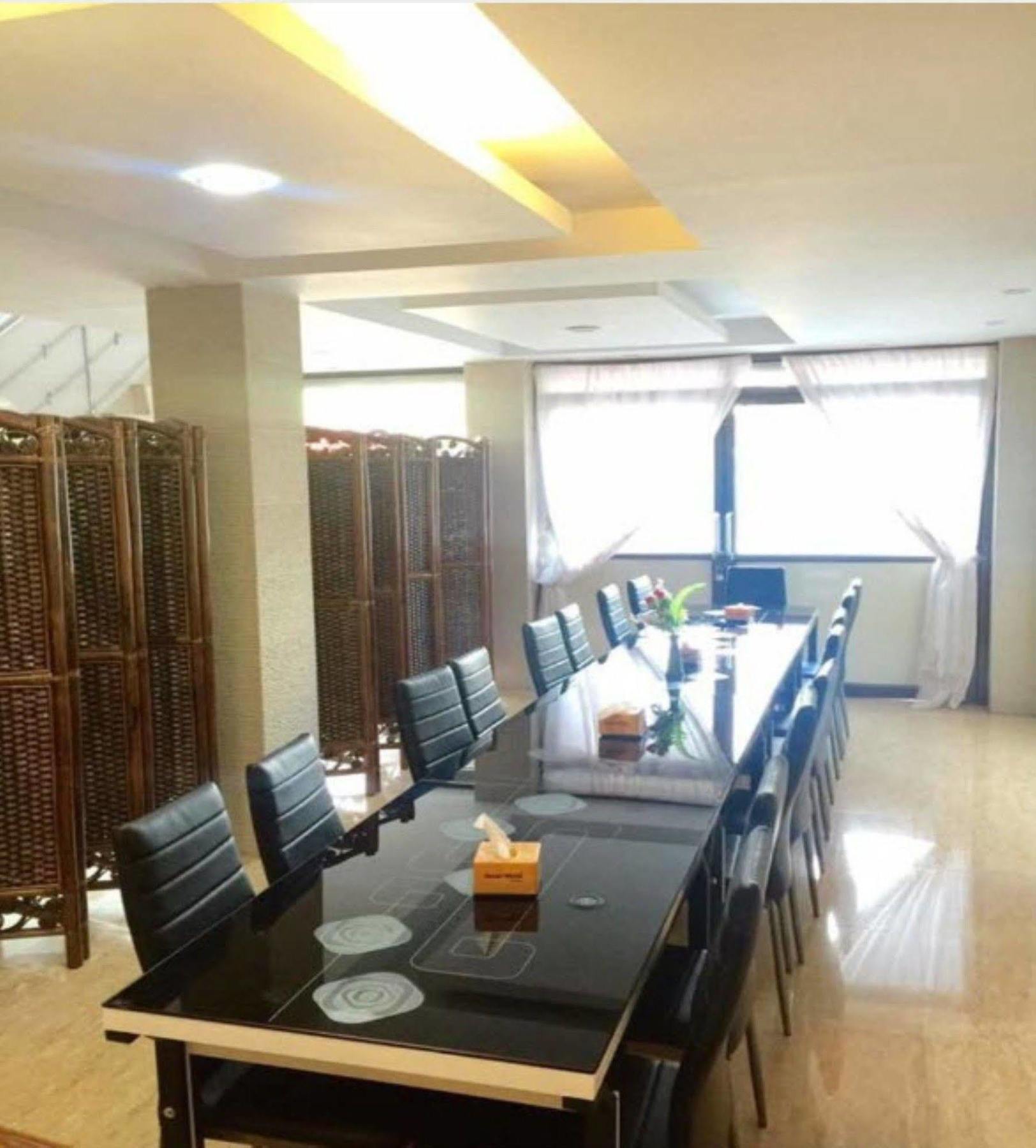 Pandora Motel Yangon Luaran gambar