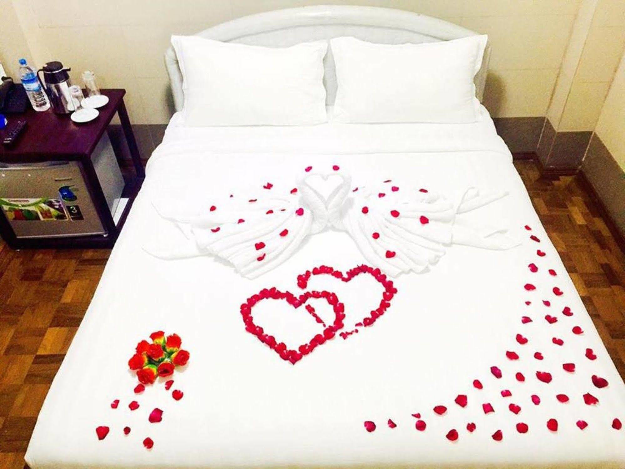 Pandora Motel Yangon Luaran gambar